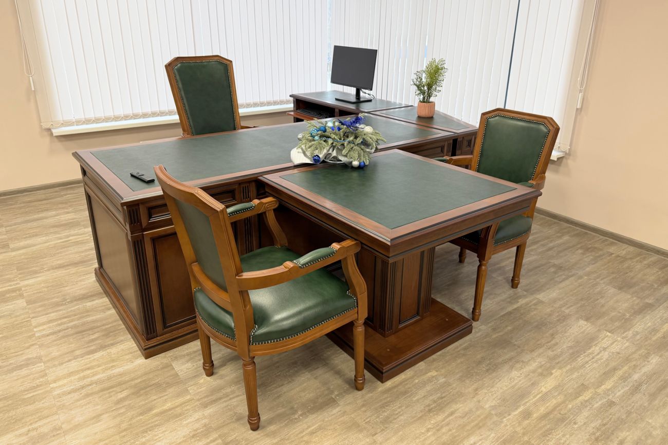 Мебель для офиса компании Крупное авиационное предприятие