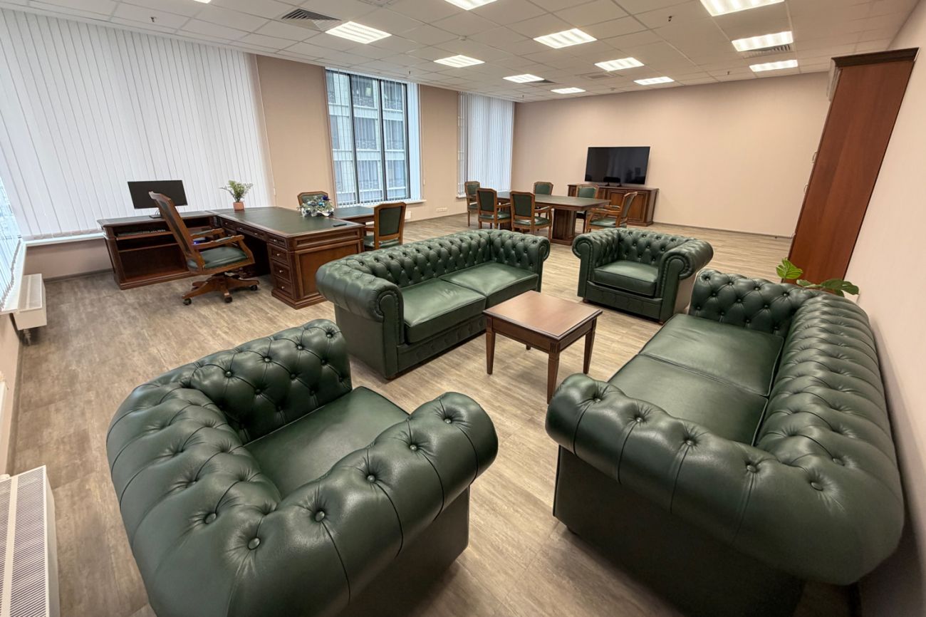 Мебель в офис для компании Крупное авиационное предприятие