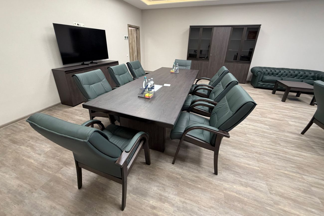 Мебель в офис для компании Крупное авиационное предприятие